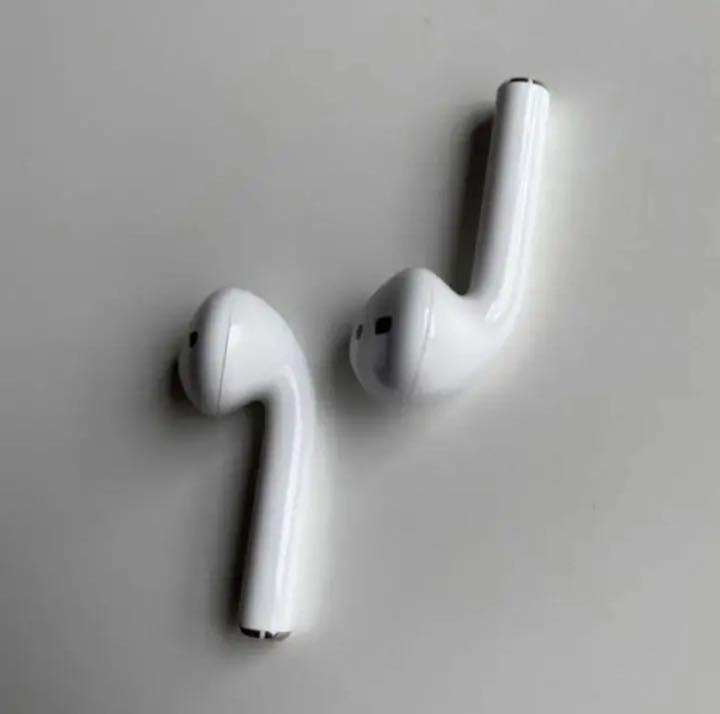 超激安人気 AirPods Wireless Charging Case 訳アリ V10fv-m37736139322 第2世代 最安値人気
