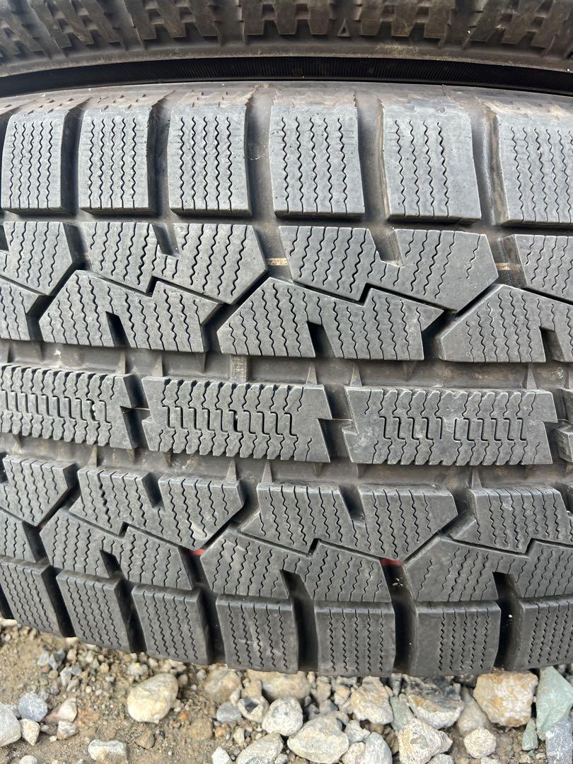 トーヨー　オブザーブ　ガリットギズ　215/55r17 22年製　極上バリ山