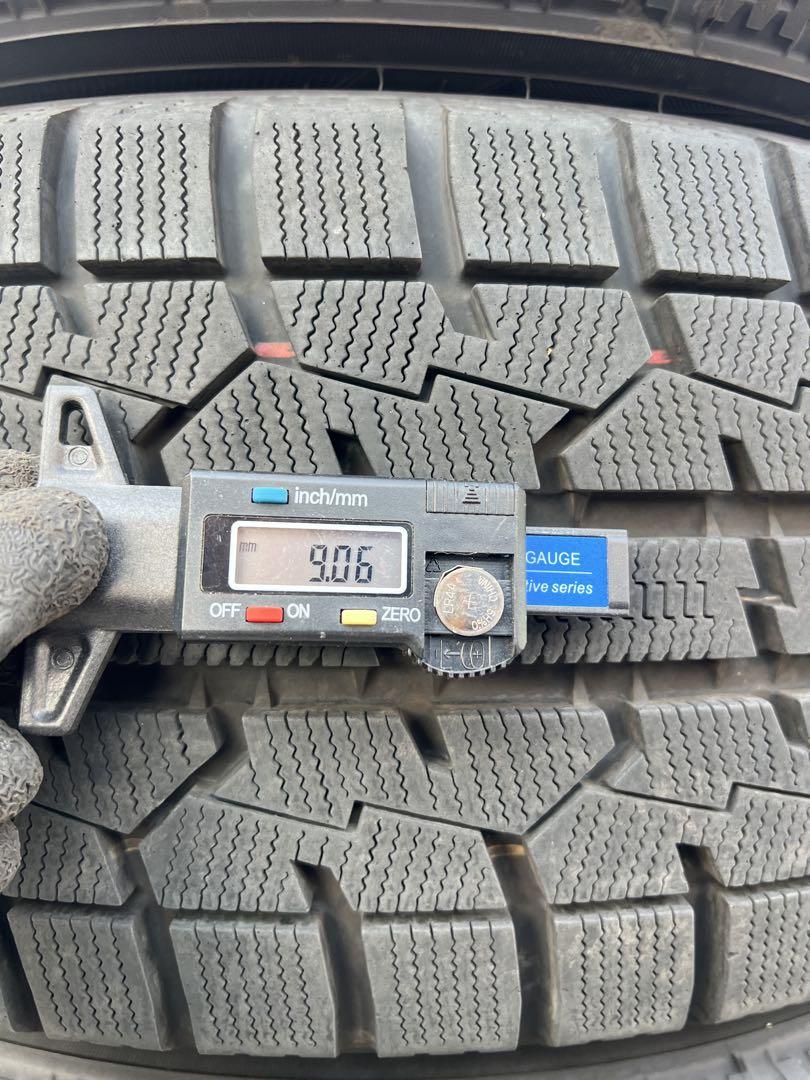 トーヨー　オブザーブ　ガリットギズ　215/55r17 22年製　極上バリ山