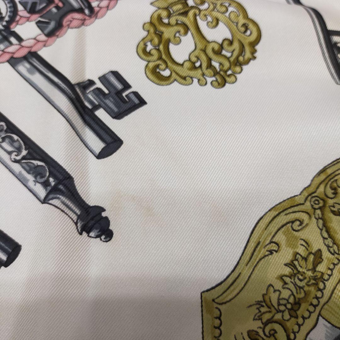 HERMES エルメス 鍵 シルク 88×88cm スカーフ