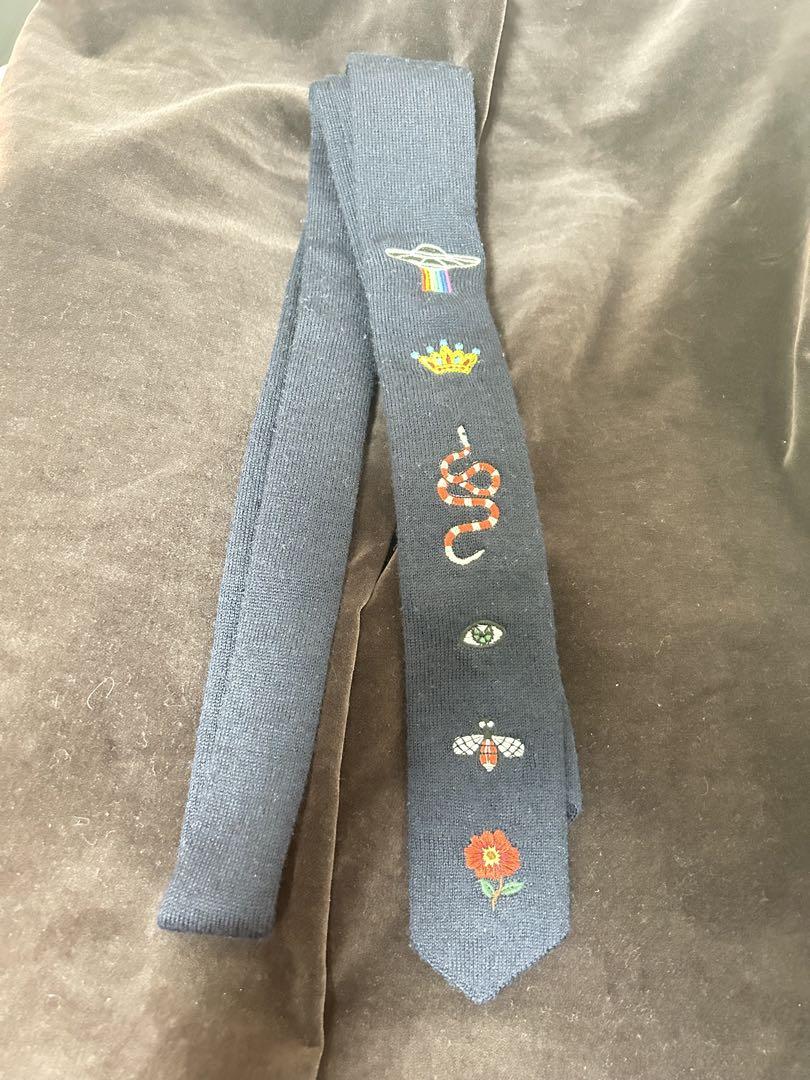 GUCCI 20SS エンブロイダリーネクタイ 「BTSテテ着用」