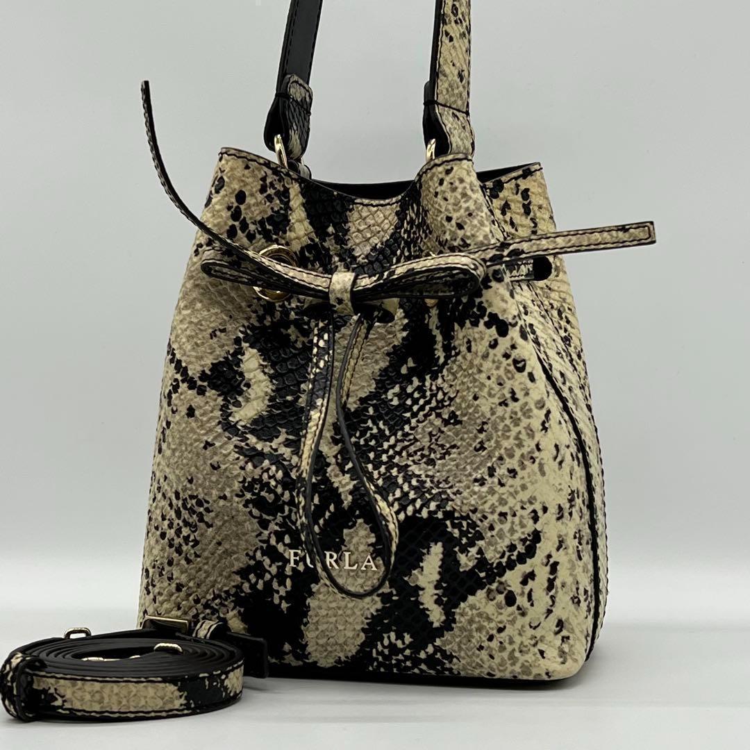 ✨️美品✨️FURLA コスタンザ パイソン 2way レザー ハンドバッグ