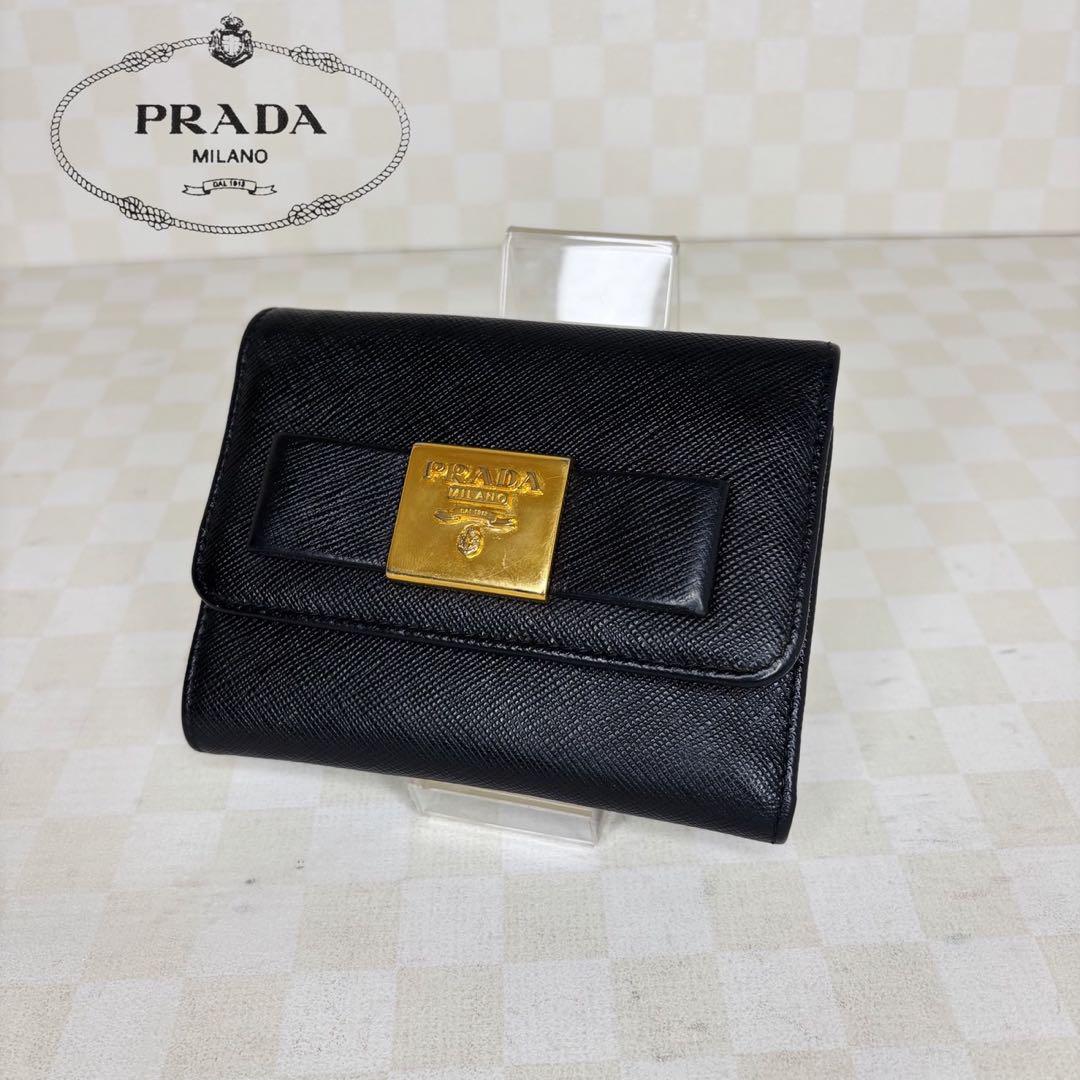 極美品　PRADA プラダ　財布　三つ折り　M11