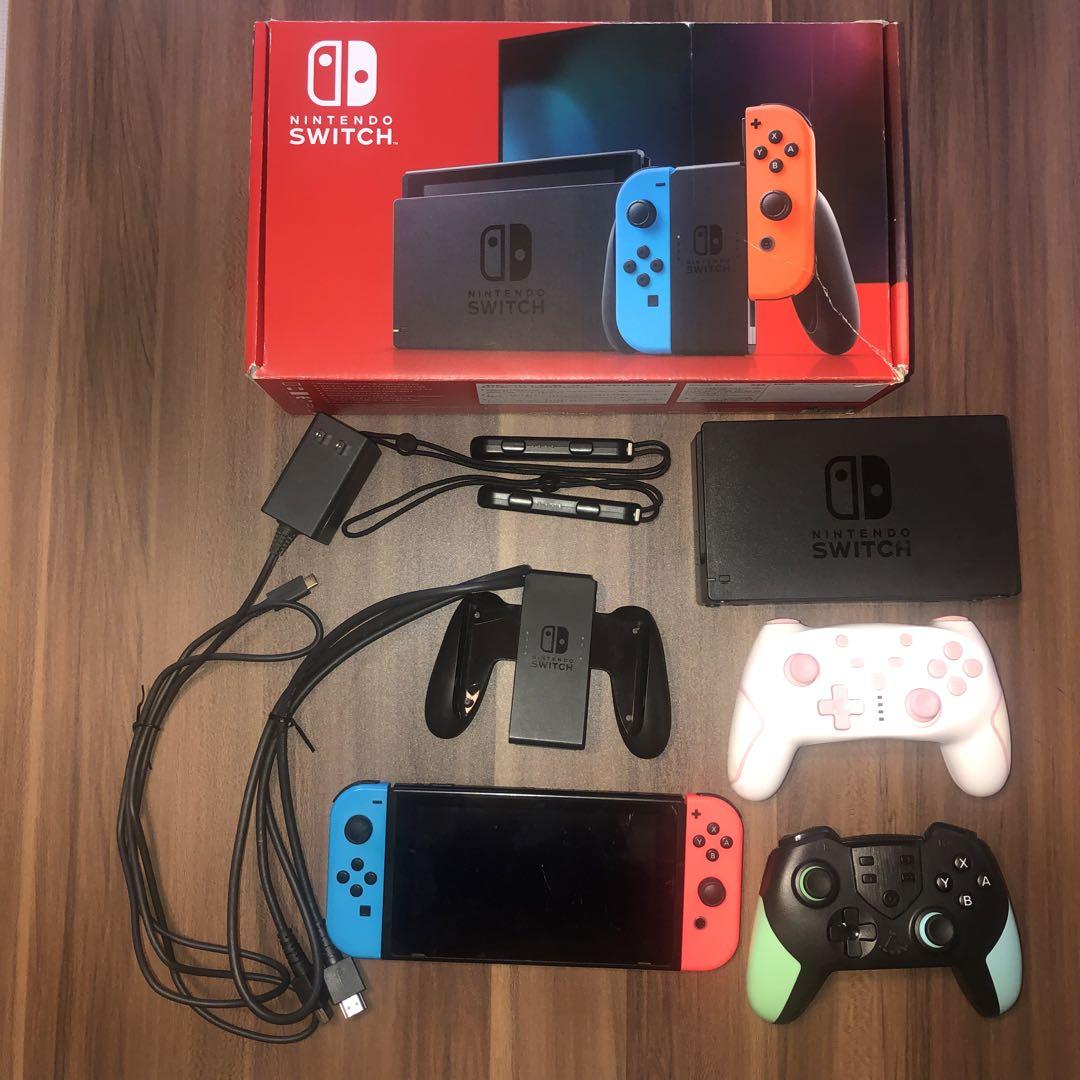 【24h以内発送】Nintendo Switch本体　社外コントローラー2点