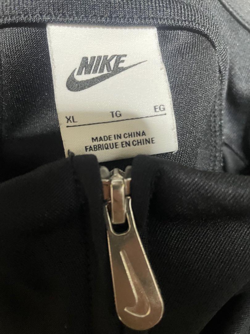 早い者勝ちです❗️Nike ブラックジャージ 上下セット（XL）