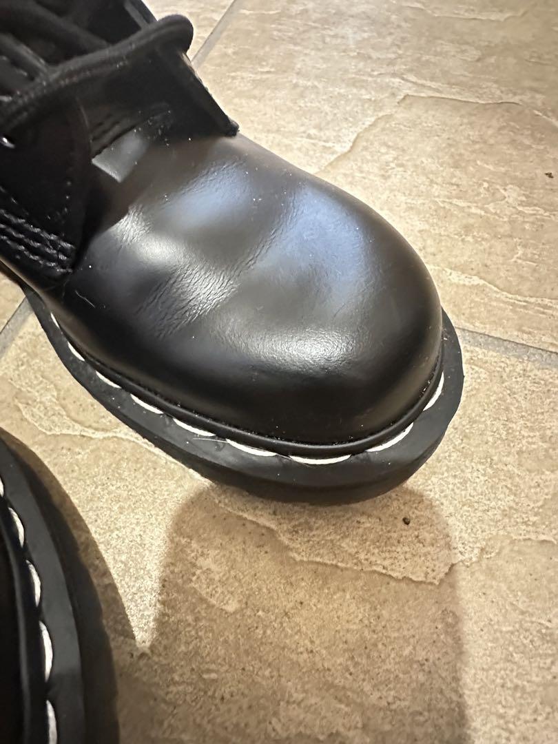 Dr. Marten 1460 8ホール ホワイトステッチブーツ