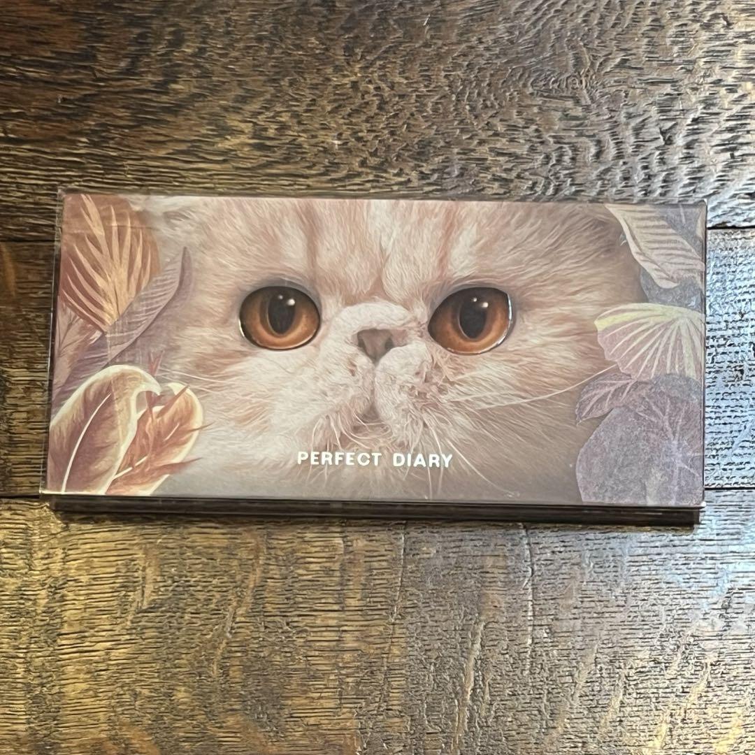パーフェクトダイアリー PERFECT DIARYアイシャドウパレット 猫