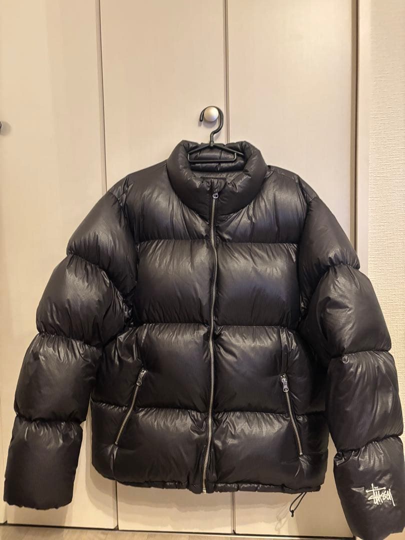 Stussy ブラック ダウンジャケット M Stussy ブラック ダウンジャケット M