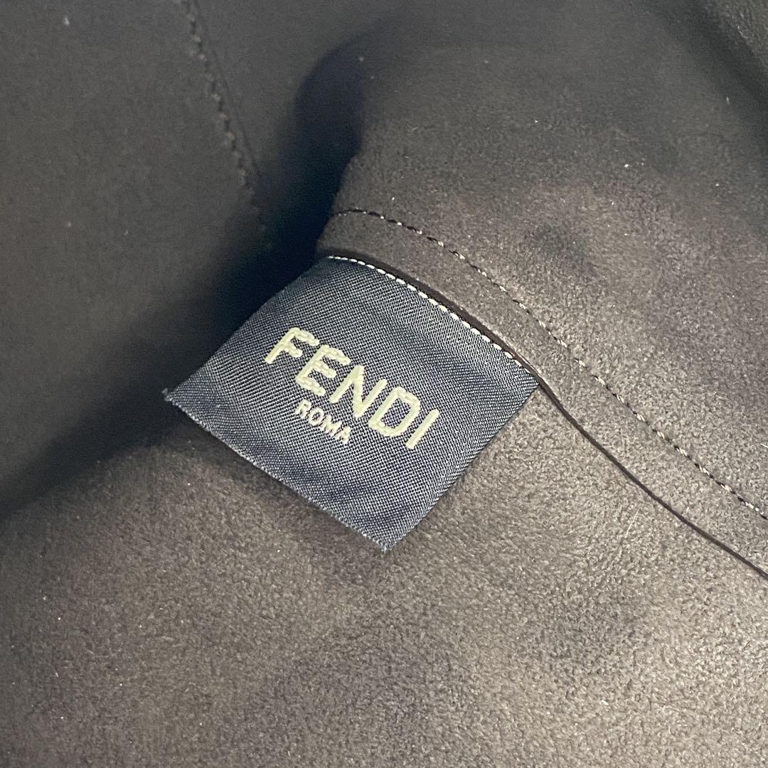 未使用 フェンディFENDI オリガミ スモール ハンドバッグ 8BS083