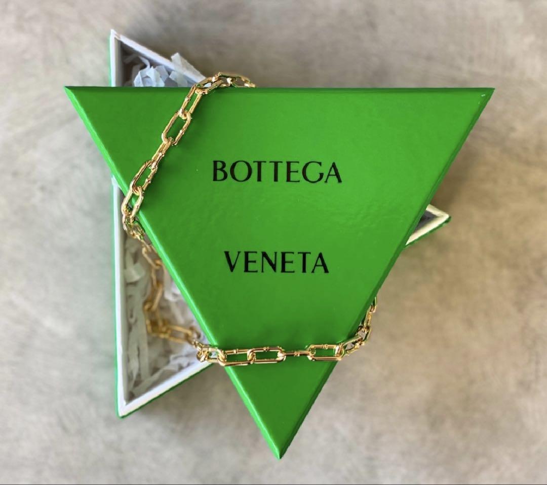 【新品未使用】BOTTEGA VENETA ネックレス　ストーン　グリーン 新品未使用】BOTTEGA VENETA ネックレス ストーン グリーン