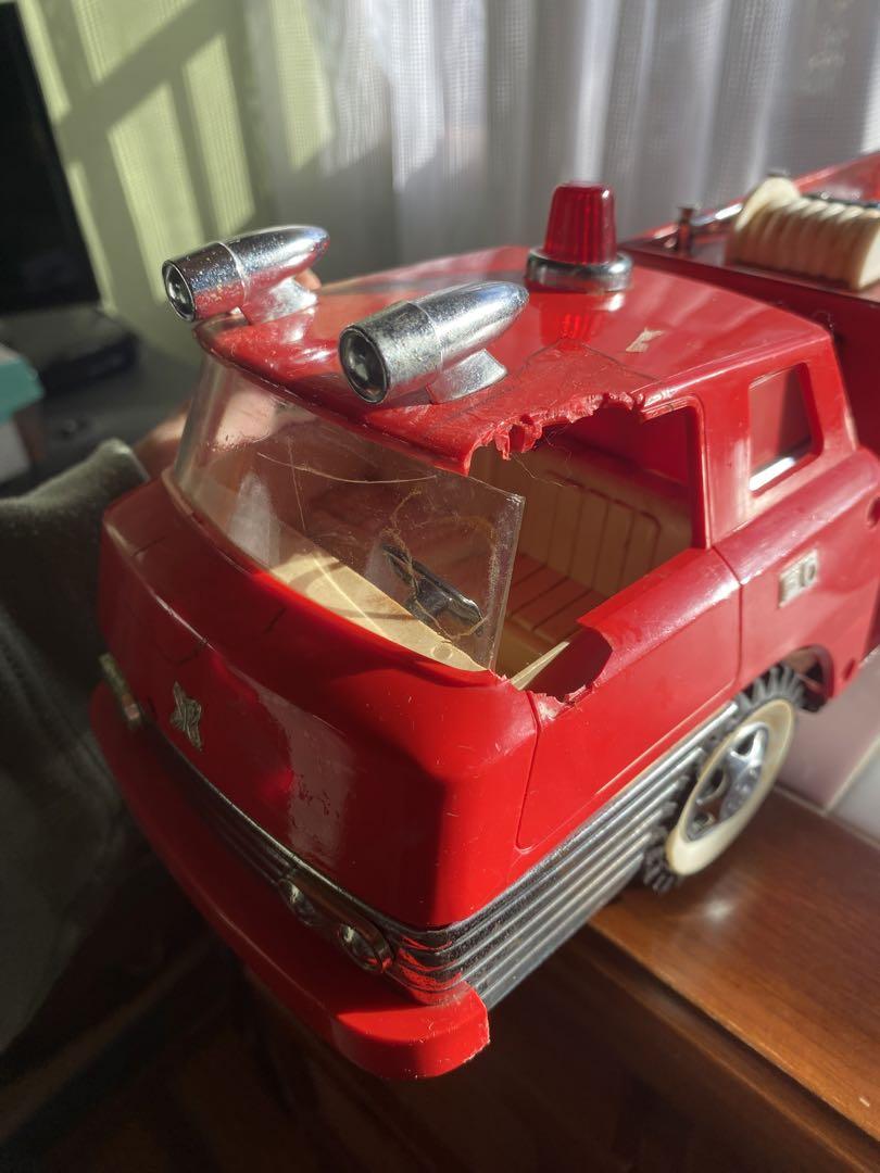 赤い消防車 ミニカー　レトロ