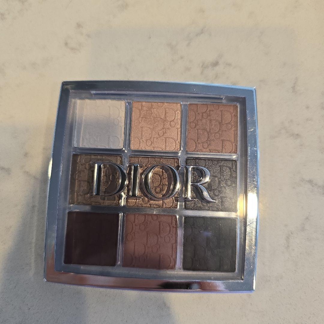 Dior アイシャドウパレット 002 Smoky Essentials - メルカリ