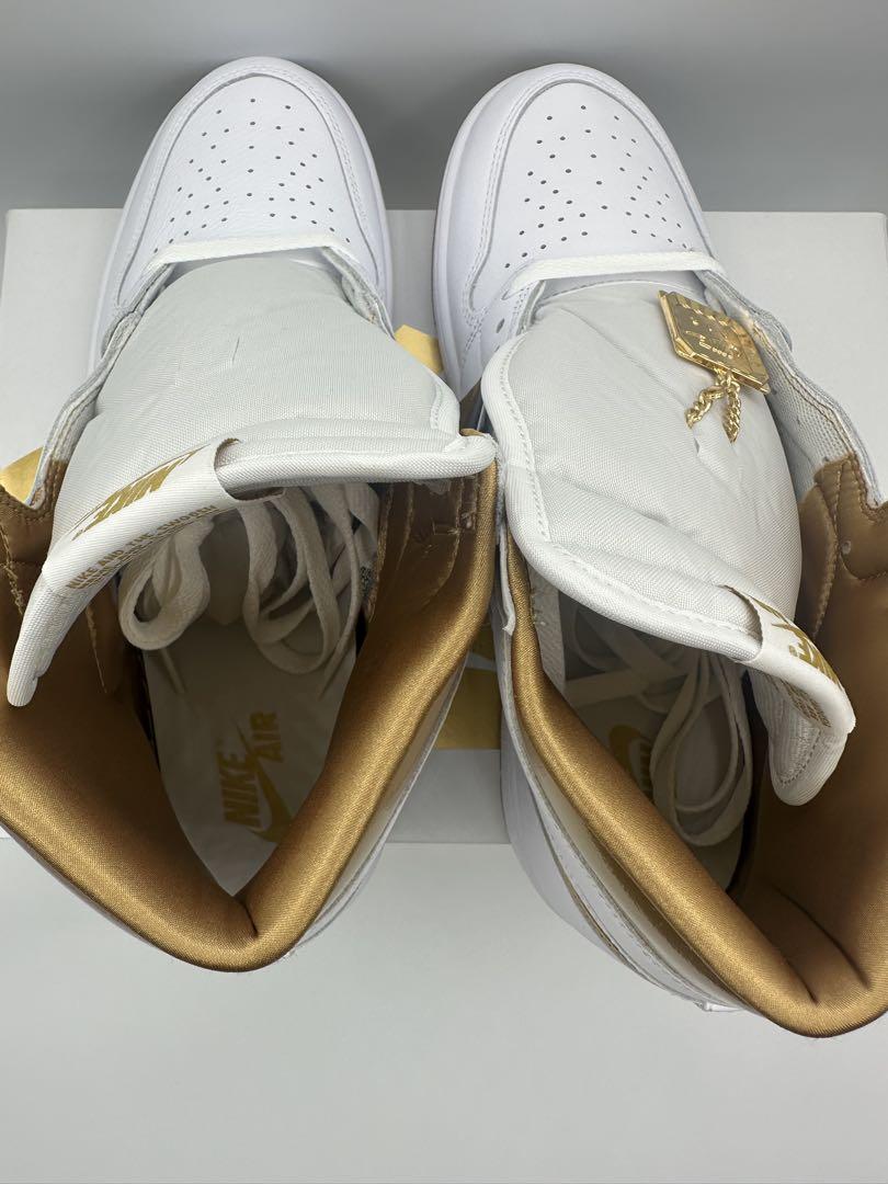 靴 Nike Women's Air Jordan 1 Retro High OG