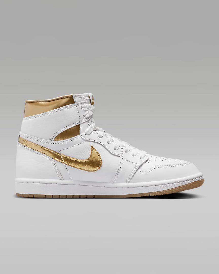 靴 Nike Women's Air Jordan 1 Retro High OG