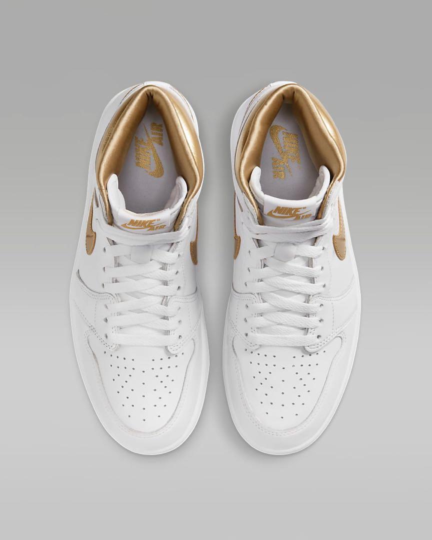 靴 Nike Women's Air Jordan 1 Retro High OG
