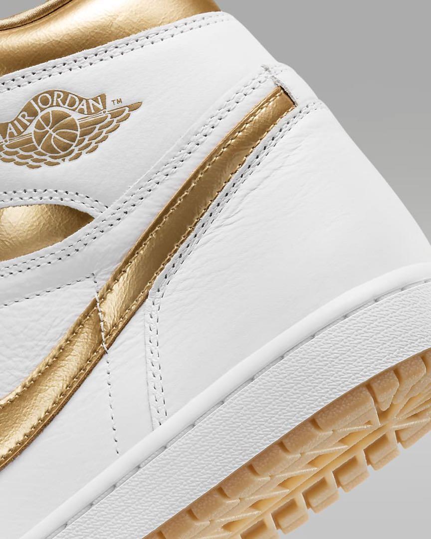 靴 Nike Women's Air Jordan 1 Retro High OG