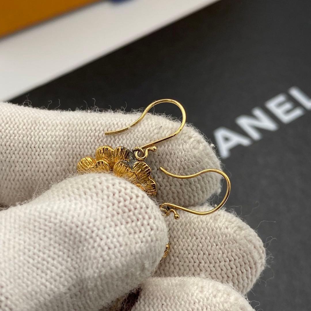 パール ゴールド