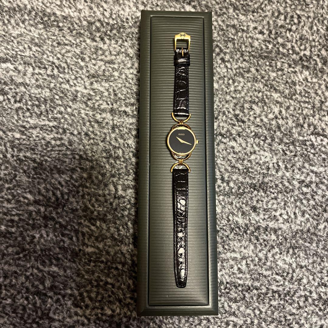 美品　GUCCI 腕時計レディース