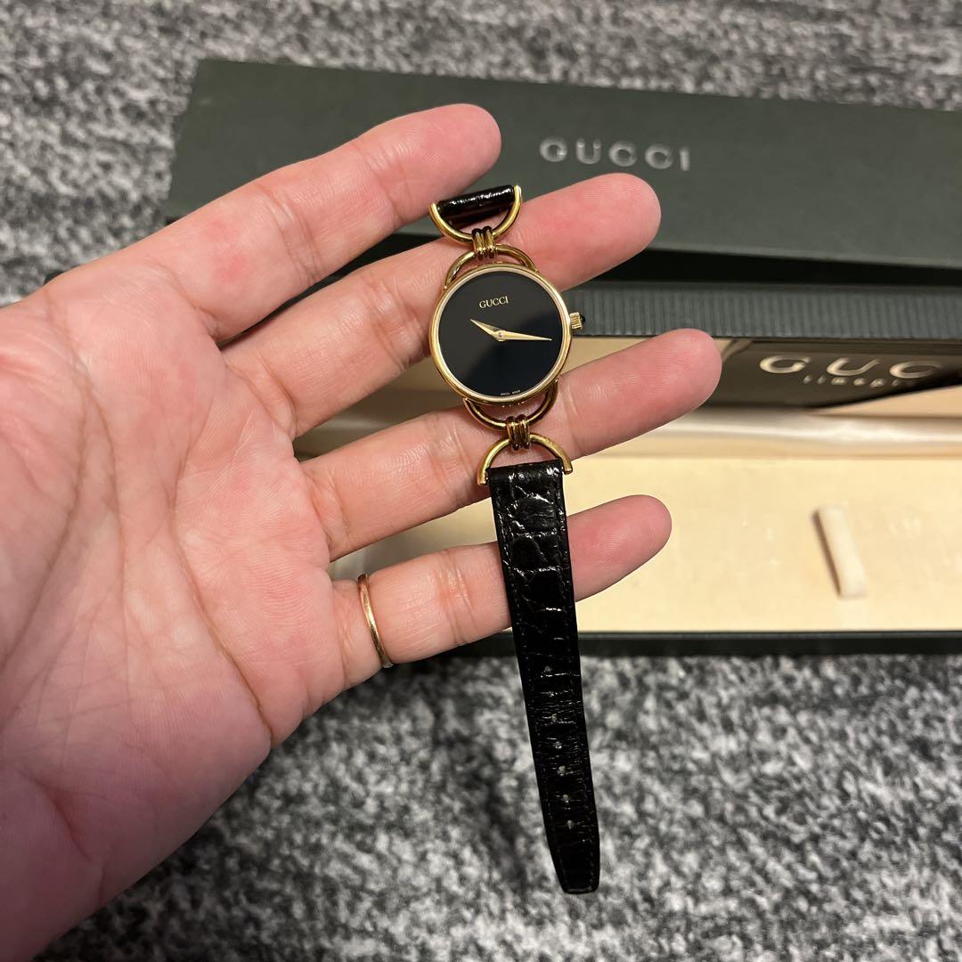 美品　GUCCI 腕時計レディース
