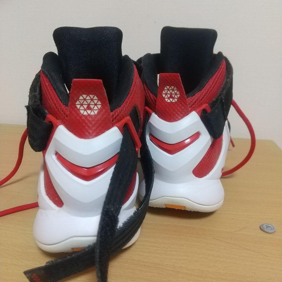 Nike LeBron James 15 レッド/ブラック