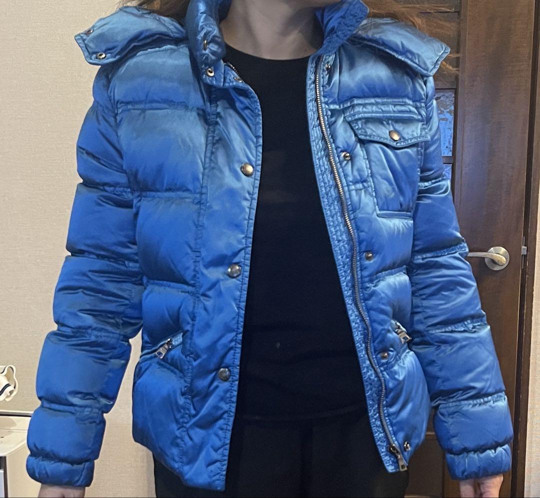 PRADA レディースダウンジャケット　ショート