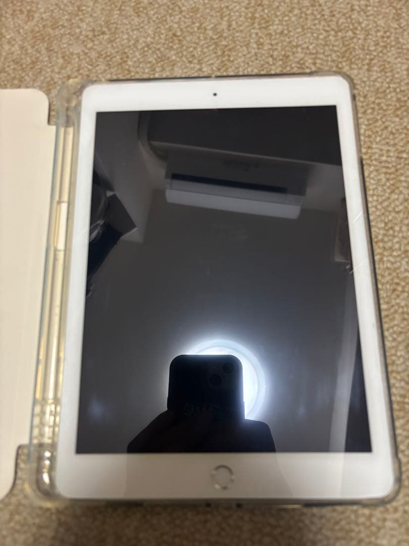 iPad 第5世代 128GB シルバー Apple