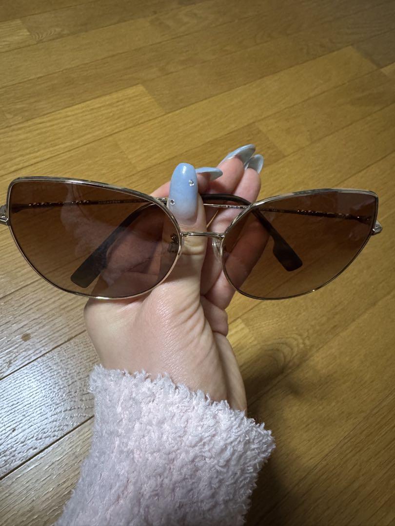 Burberryサングラス