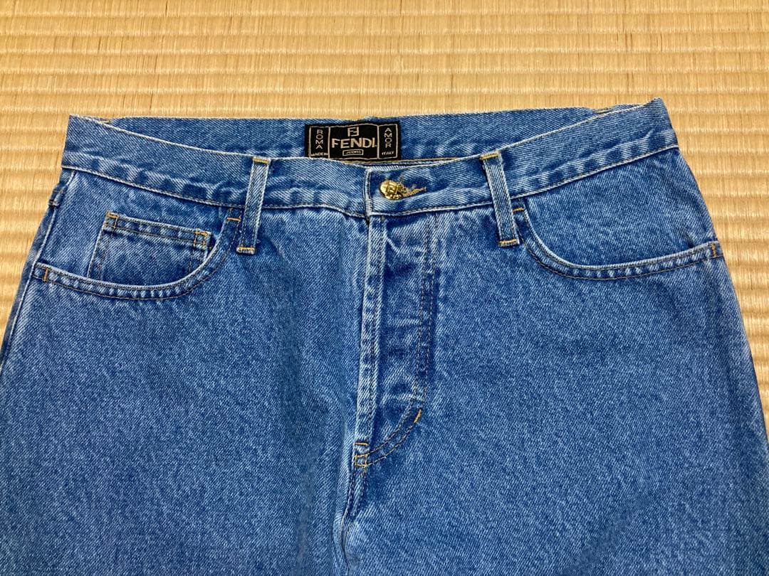 FENDI フェンディ ストレートデニム イタリア製 FENDI フェンディ ストレートデニム イタリア製