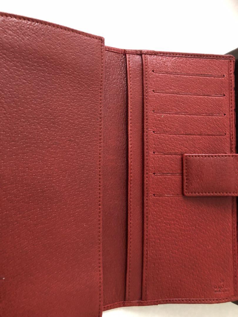GUCCI 長財布 赤