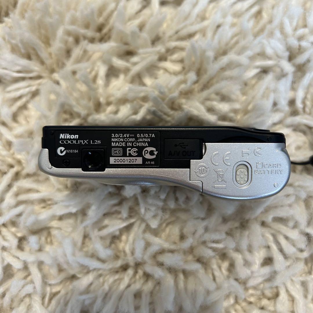 【✨美品✨】箱付きCOOLPIX L28 コンデジ 単三電池で駆動