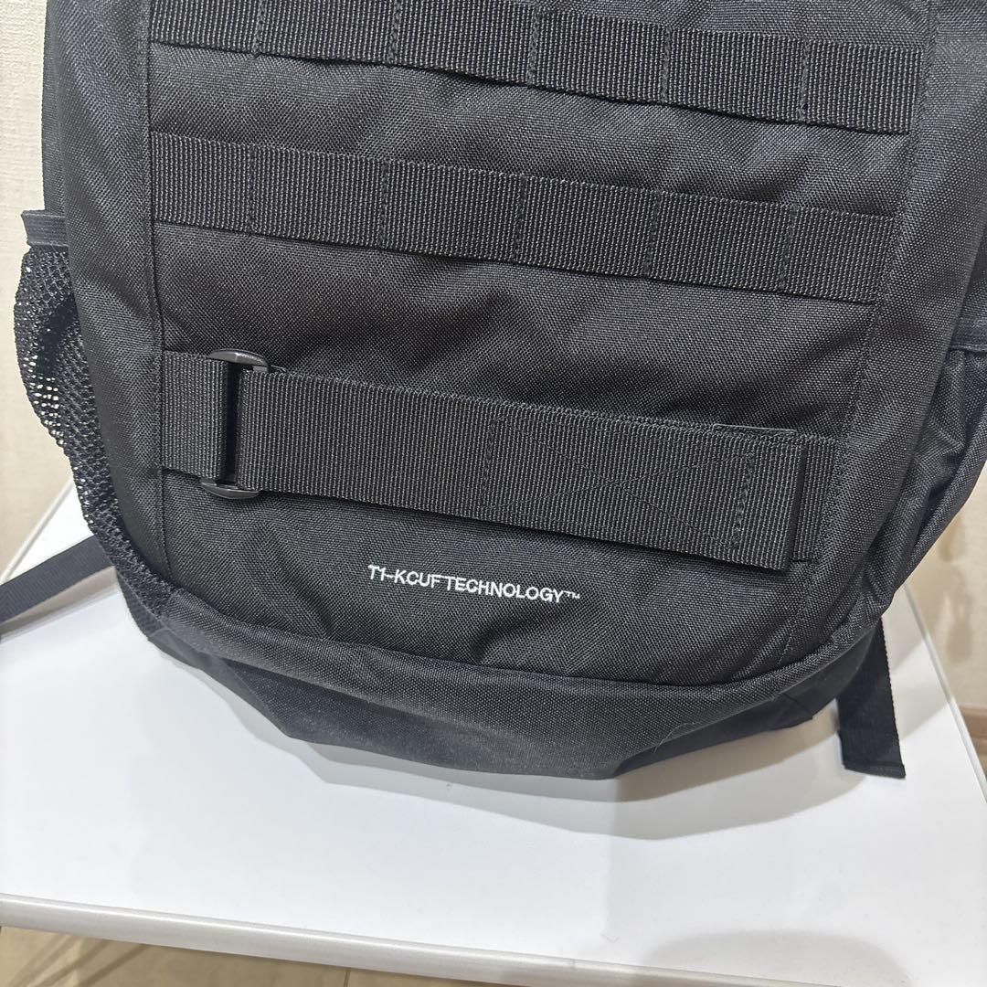 ハフHUFメンズバックパックリュックスケボースケーター24L美品
