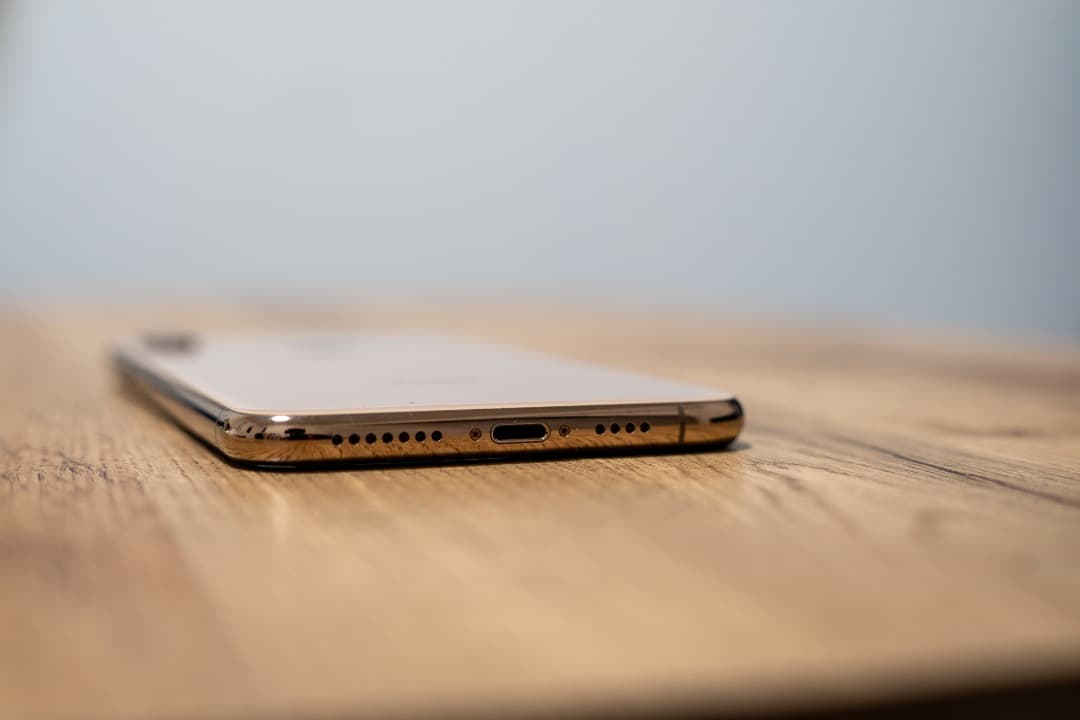 iphone XS MAX 256GB 　ゴールド　本体　【美品】