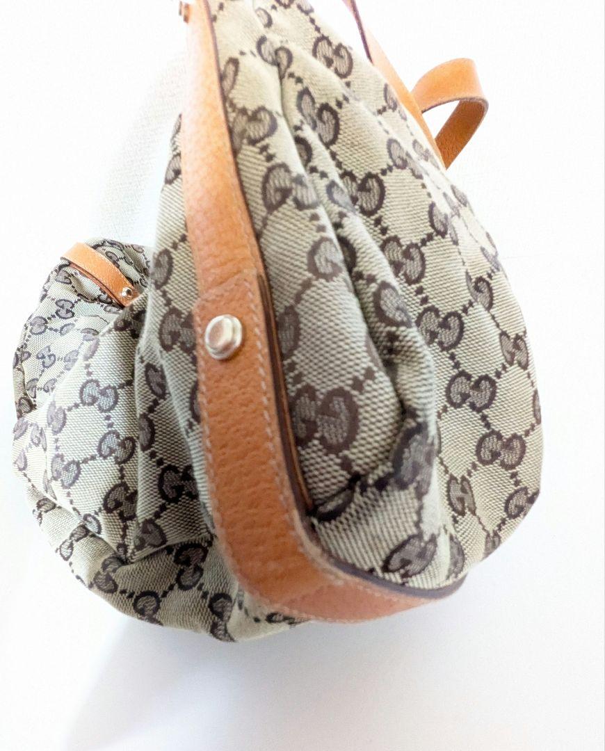 GUCCI　ショルダーバッグ　ブラウン　ベージュ