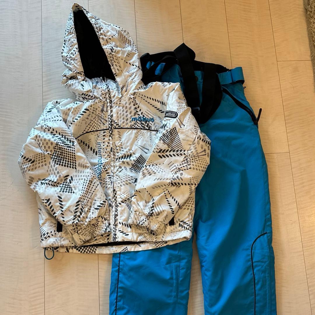 mobus 子ども用スキーウェア上下 130サイズ