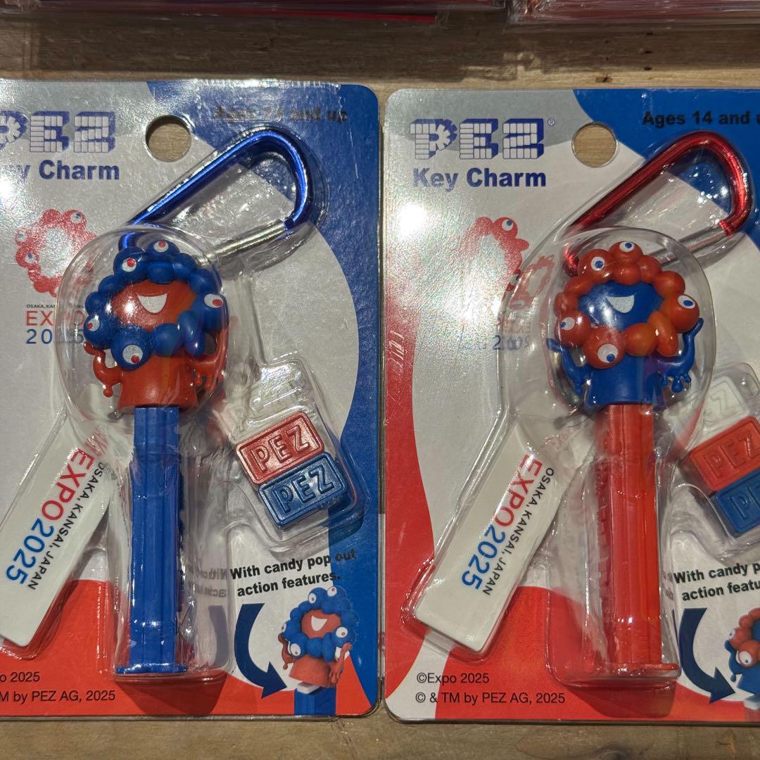 大阪関西万博 ペッツ PEZ 万博 限定 ミャクミャク カラビナ　チャーム　赤青