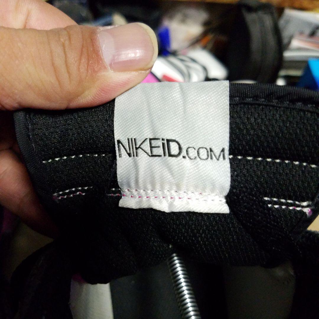 Nike ピンク/黒 ダンク特注品。（激安）。