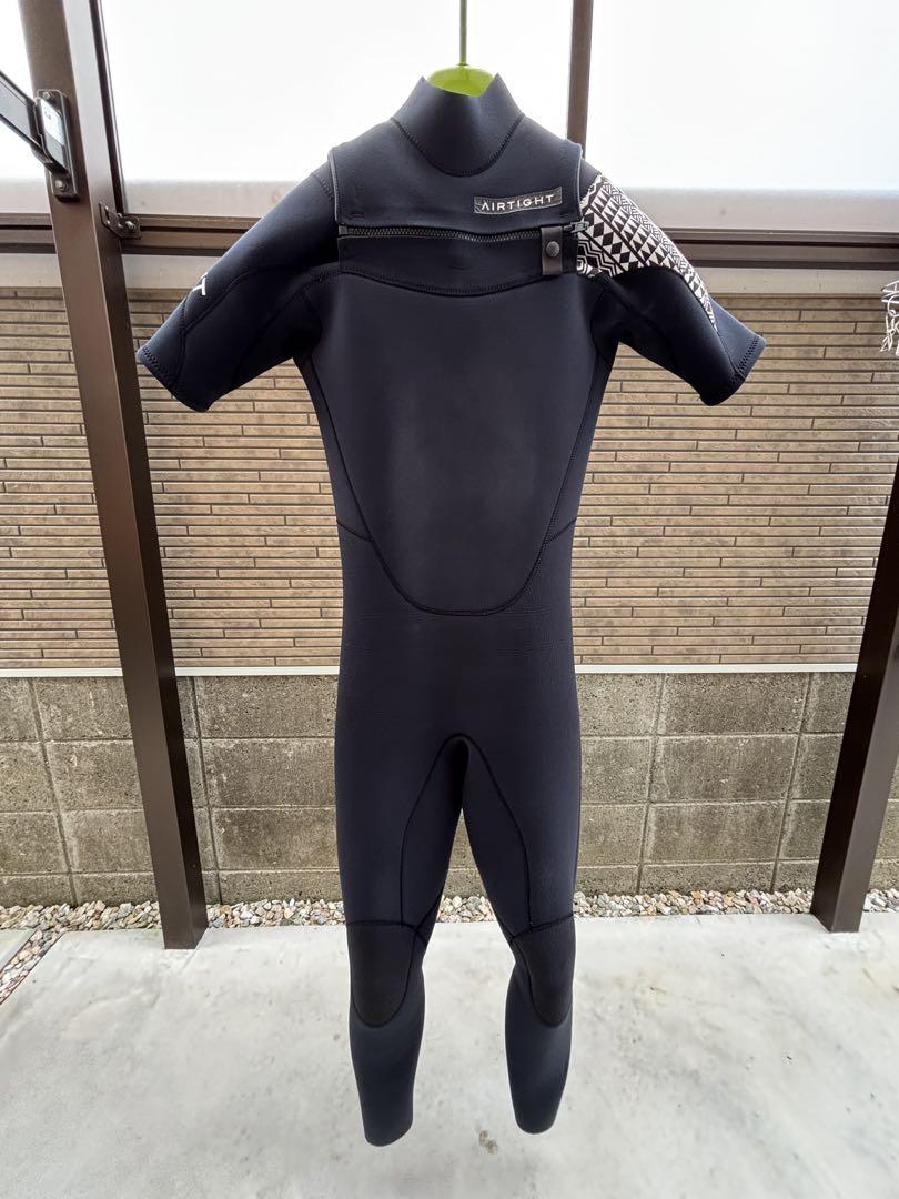 AIRTIGHT シーガルウェットスーツ　Lサイズ