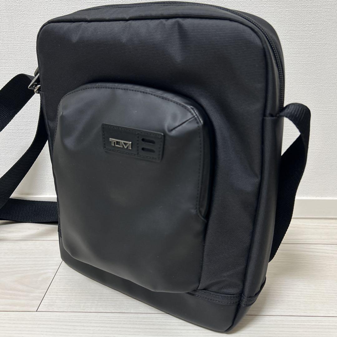 【美品】TUMI ショルダーバッグ