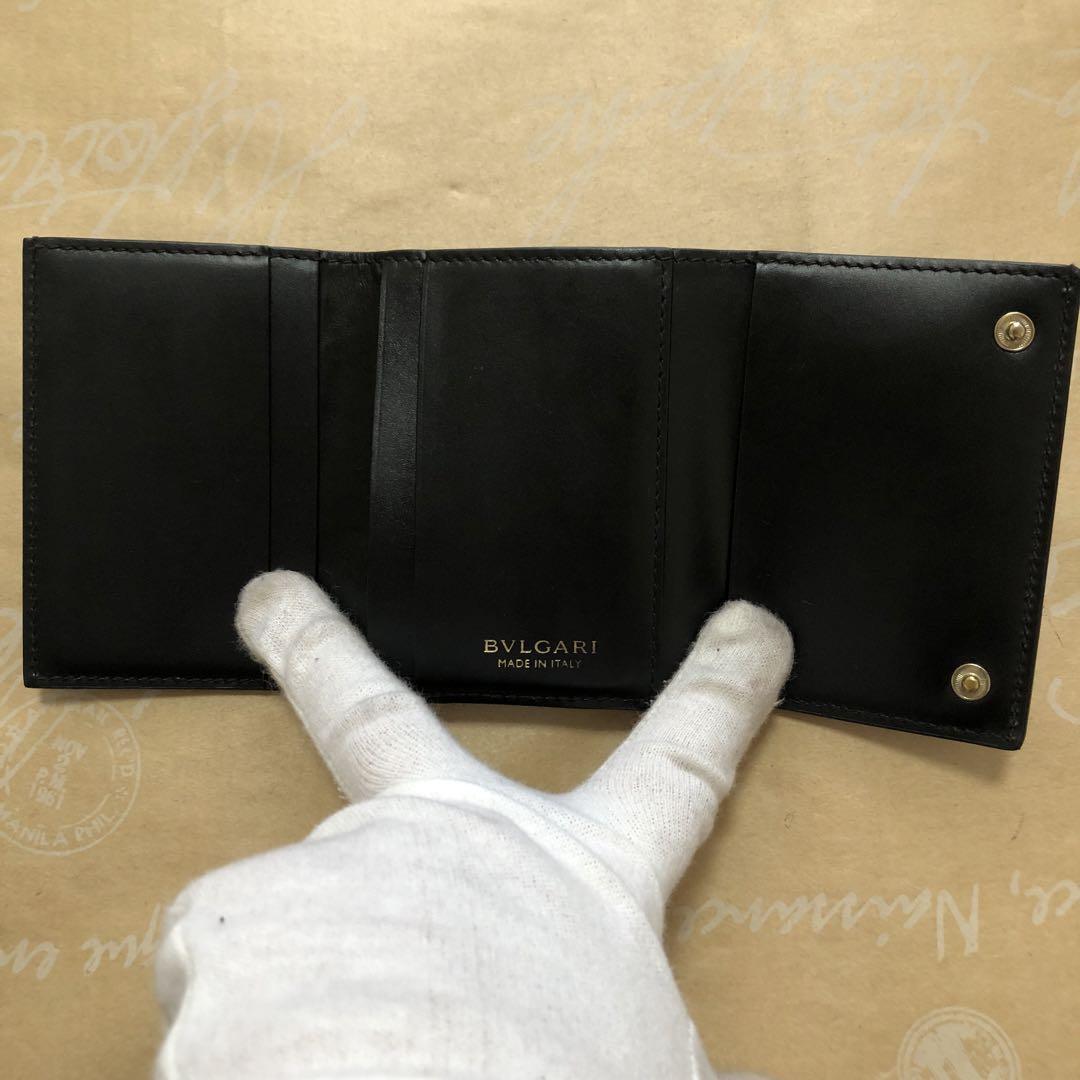 【メール便無料】 ブルガリ ビーゼロワン 三つ折り財布 コンパクト 革 黒 FS791 小物