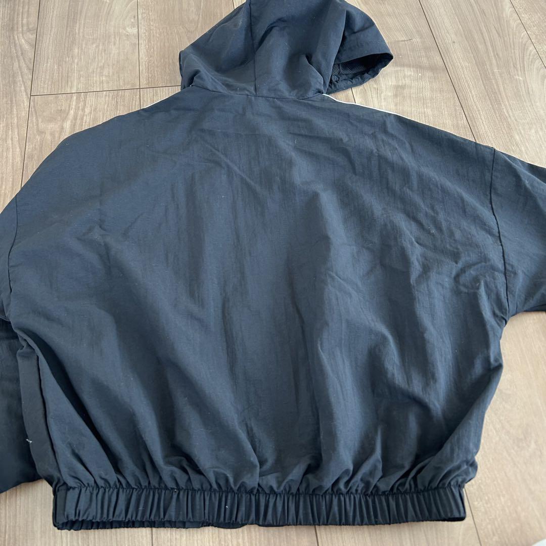 adidas フード付き　ウィンドブレーカー