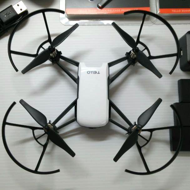 ドローン DJI Tello コントローラーセット（予備パーツ付き