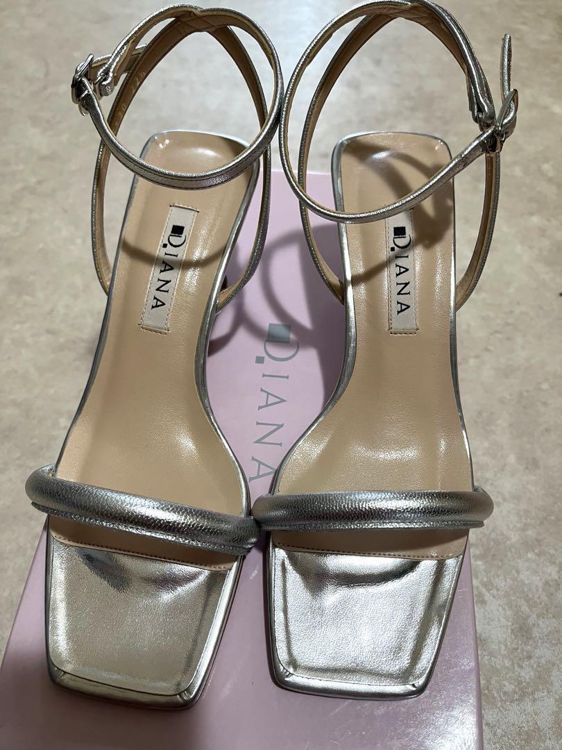 【美品】DIANA ダイアナ 華奢 シルバー ストラップサンダル 22.5