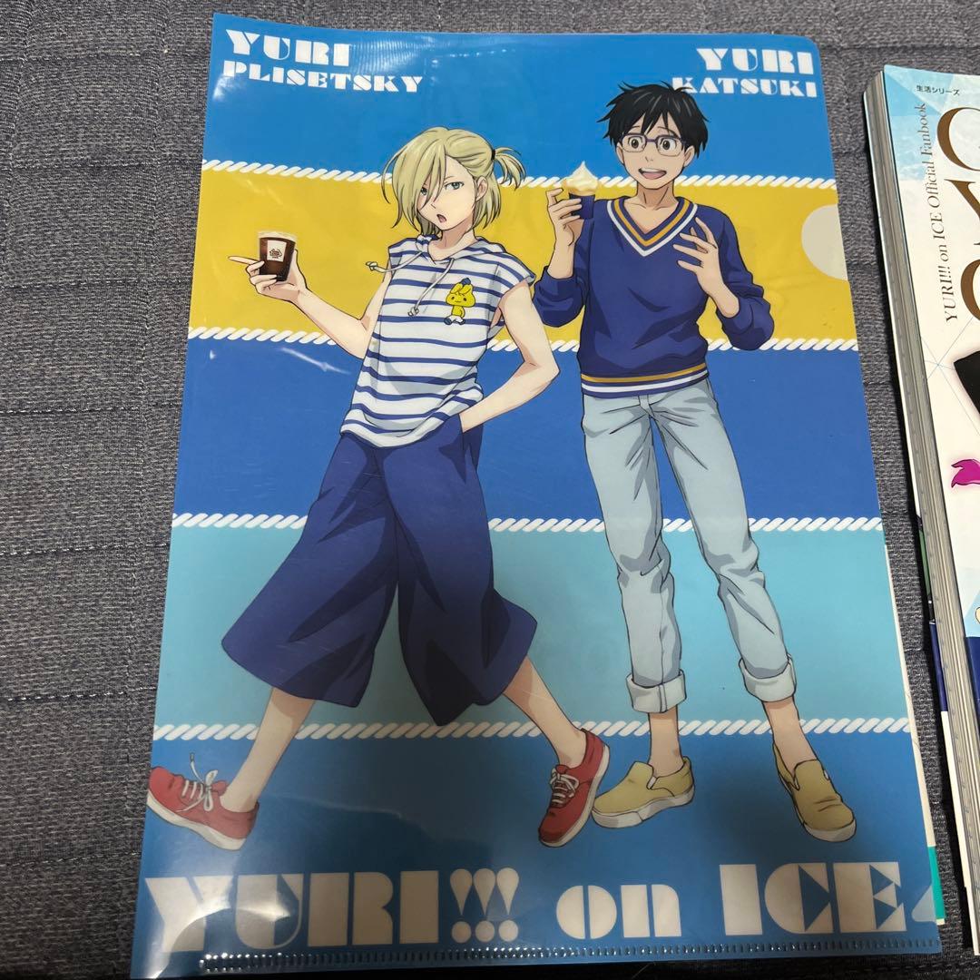 ユーリ!!! on ICE ｜SELECT BOOK、ガイドブック、ファンブック ユーリ!!! on ICE SELECT BOOK ユーリ!!! on ICE ｜SELECT BOOK