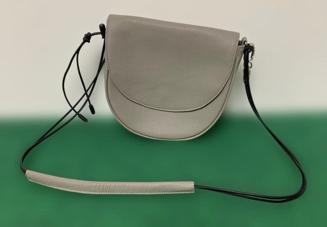 ⭐︎WAKUハーフムーン ショルダーバックalfredoBANNISTER グレー