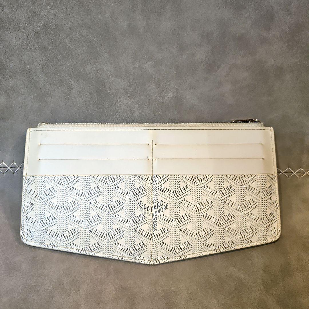 インサートルイーズ