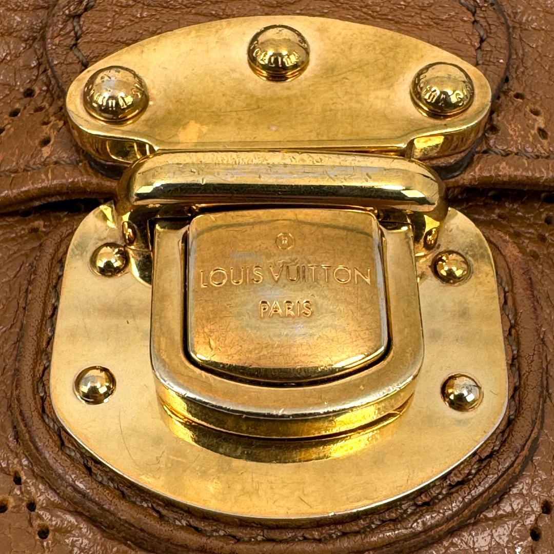 ルイ・ヴィトン LOUIS VUITTON マヒナ 長財布 0426