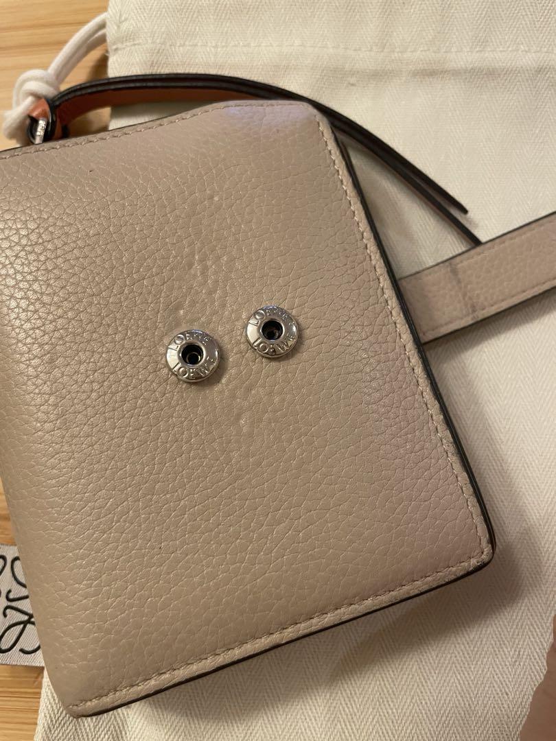 LOEWE 二つ折り財布 ベージュ