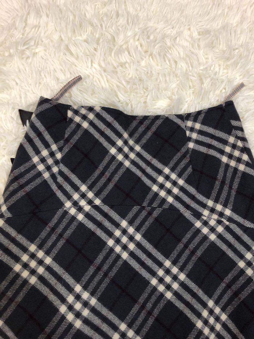 BURBERRYアンゴラ混 ラップスカート