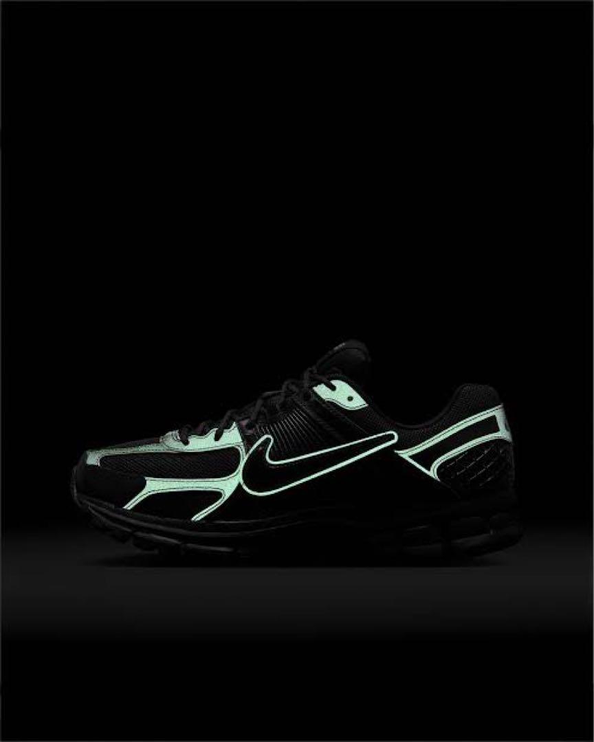 新品　DSM x NIKE Zoom Vomero 5 Black 26cm