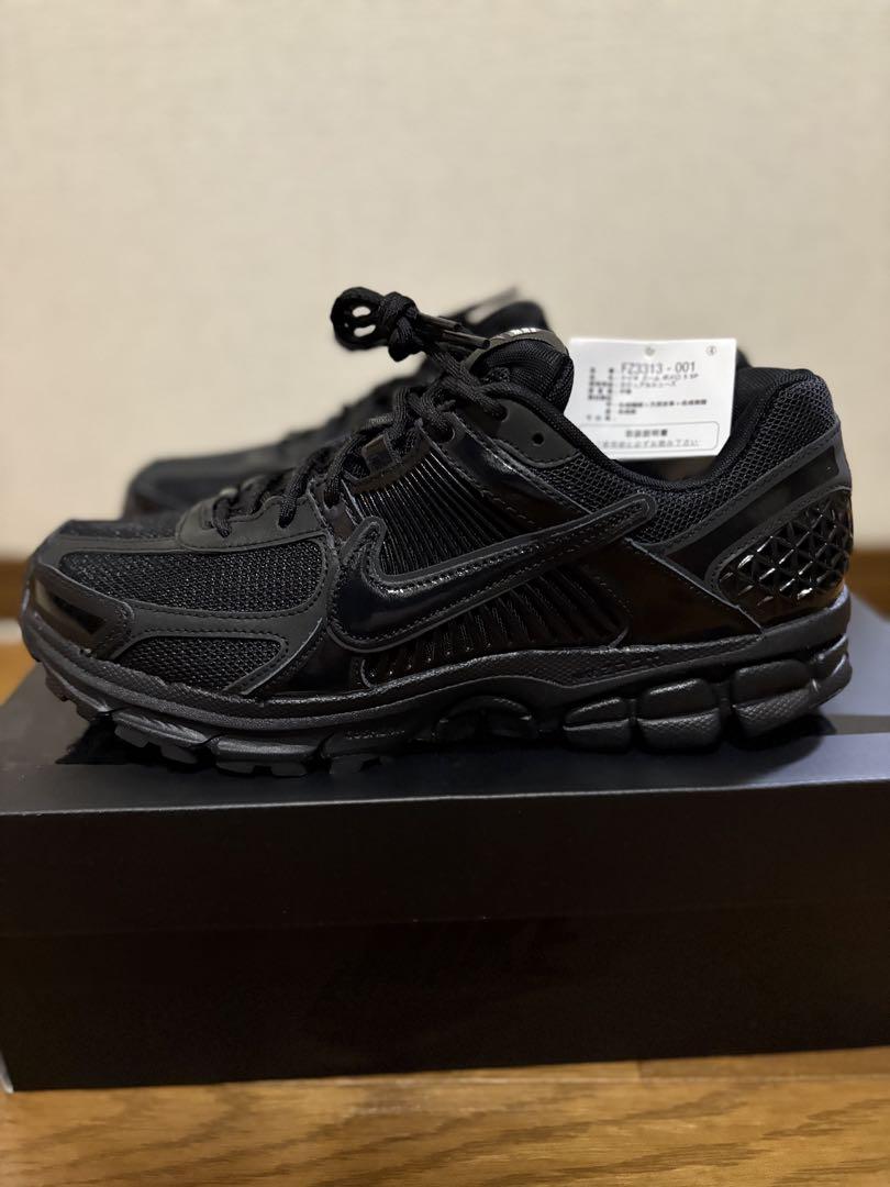 新品　DSM x NIKE Zoom Vomero 5 Black 26cm